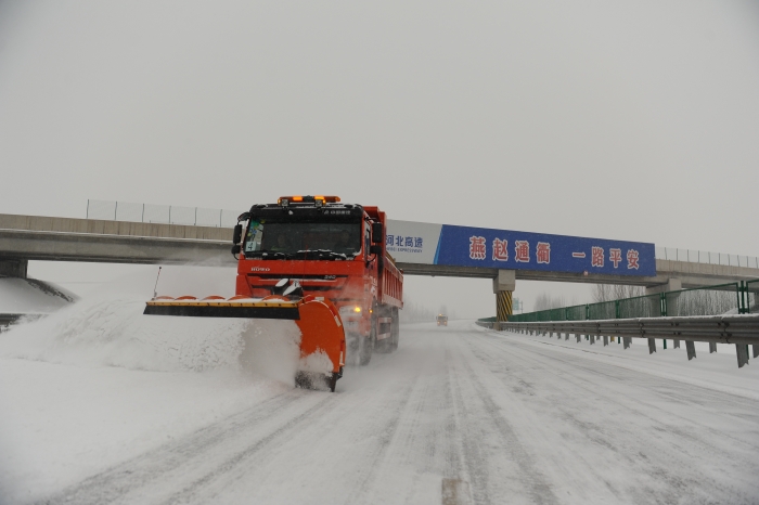 京哈北线除雪保畅