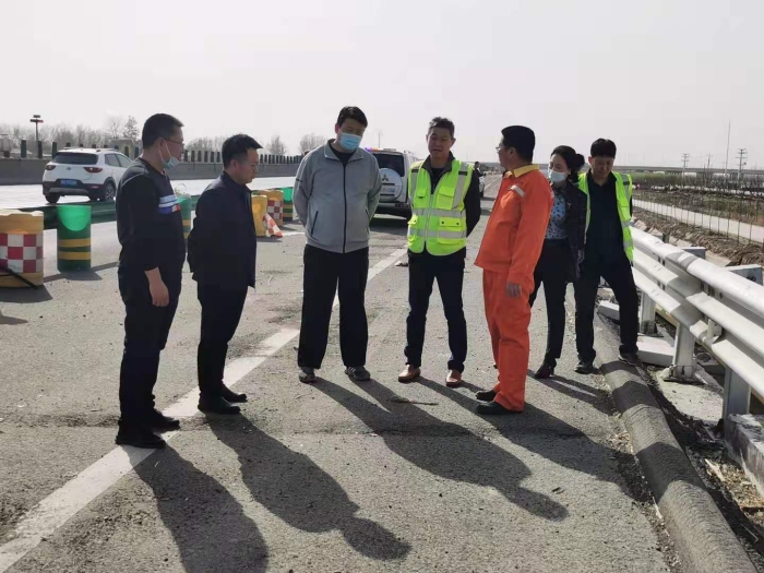 f836bff6af213bc56f1e3af8e1bb762