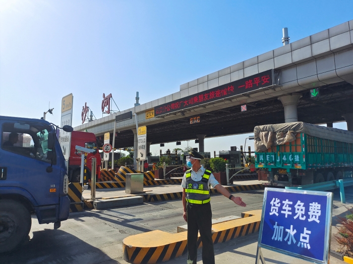 石安分公司全力做好高温下货运车辆服务保障工作 (3)