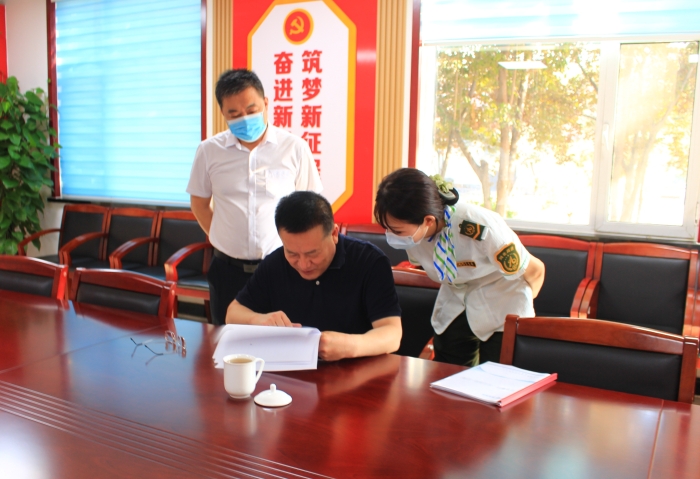 崔士伟到石安分公司督导检查