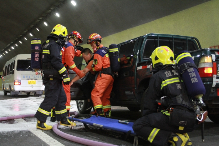 55fdd8129e7619b66b504147c6894bb