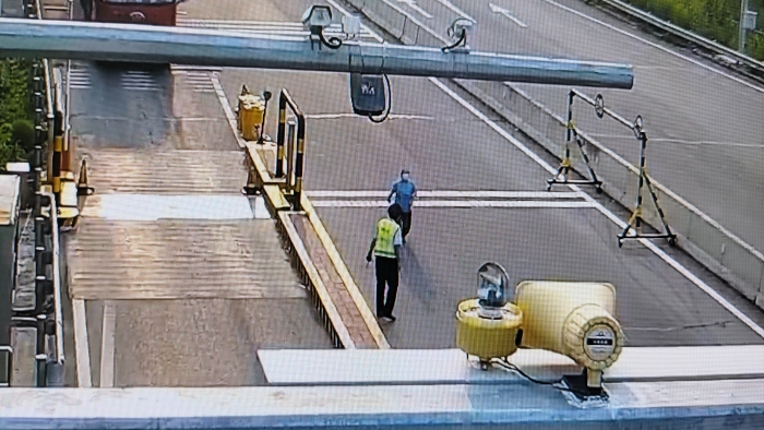 1941b70ff3e6cbbf50732581883e2f3