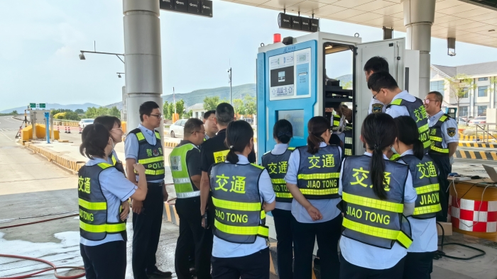 E:\我的工作\工作\姚雪媛\2022年\2024年\智慧收费站建设\智慧收费站建设\智慧收费站宣传报道\3