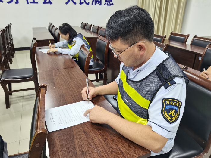 431cfce7c5c72d4e1bbc6f560c77c8f