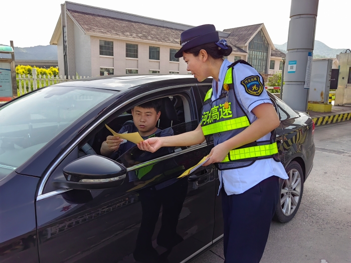 d546b3d91d86dbb5ef42fd805a2ebd0