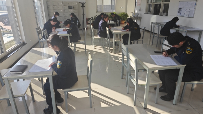 d:\Users\Administrator\Desktop\1.22\111