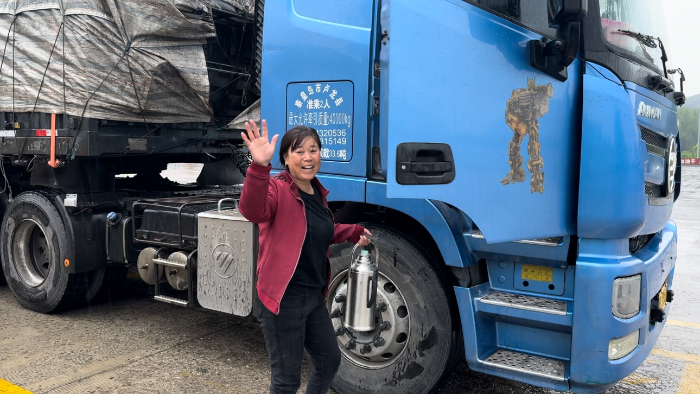 D:\2025年办公\2025宣传\五月\热水2