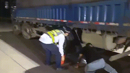 c83179dcd86cc5d65d4fba6fc39cef93