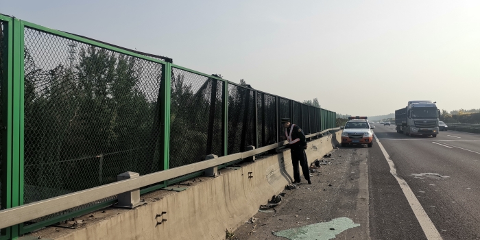 ff3c3b3e10af733dfc8543d99458fb6