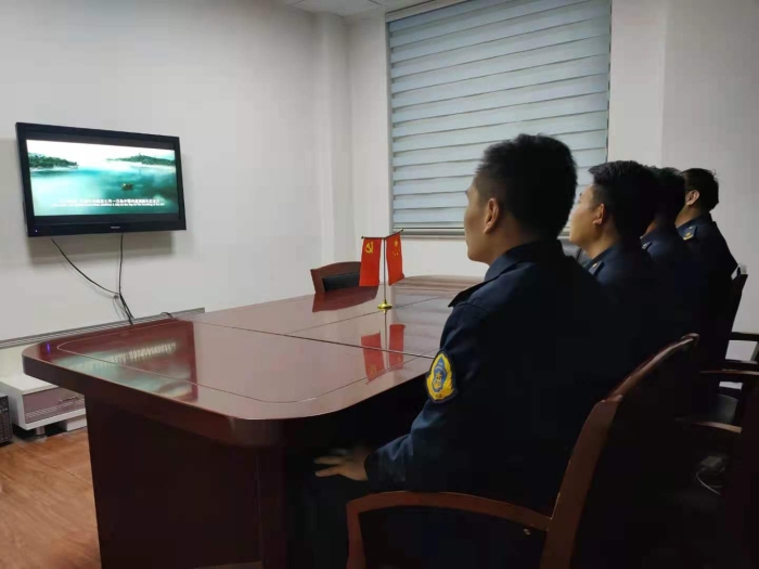 B6DE8DB672C2F2D9F7B84120820EBFB4