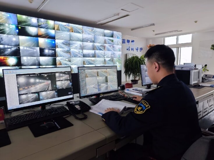 BE352200760F47F141518EA7FBDC2A15