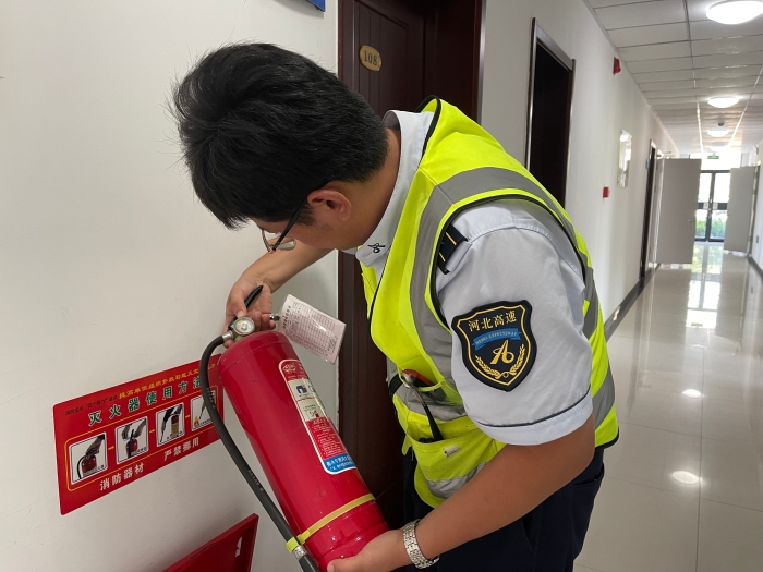 798c4b7736850e627eed441cae4459f